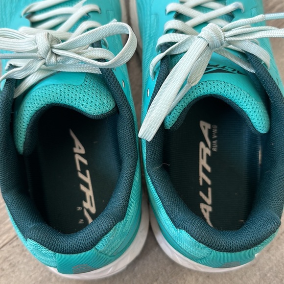 Altra Rivera Running Shoes - Picture 6 of 8